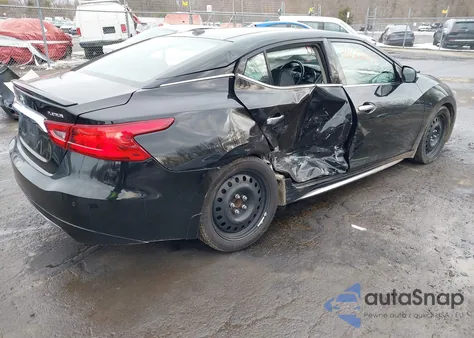 2017 Nissan Maxima 3.5S z USA, uszkodzony, nr VIN 1N4AA6AP5HC427660